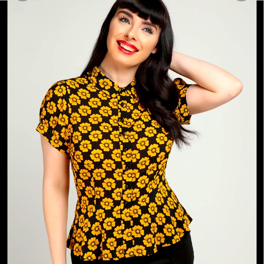 Collectif Mary Grace Vintage Fleur 40's Blouse Mustard Black